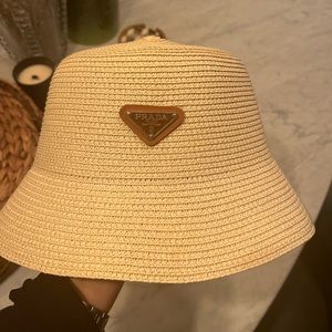 Faux prada bucket hat! Has string to ensure it fits your head.